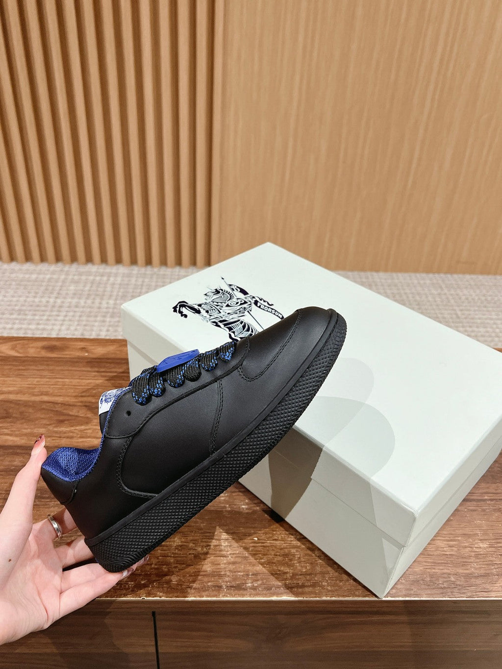 BURBERRY 26S SNEAKERS IN BLACK CALFSKIN