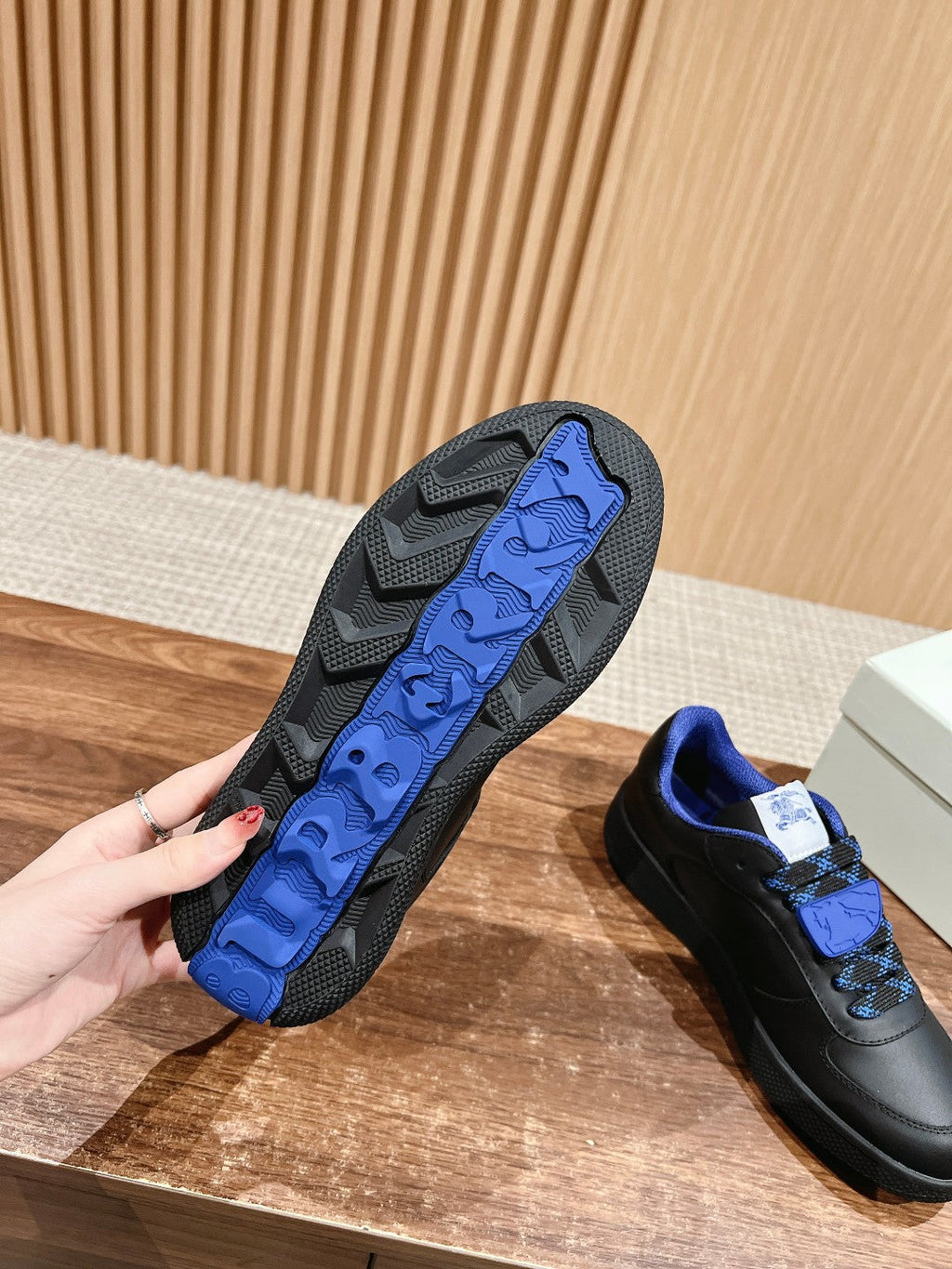 BURBERRY 26S SNEAKERS IN BLACK CALFSKIN
