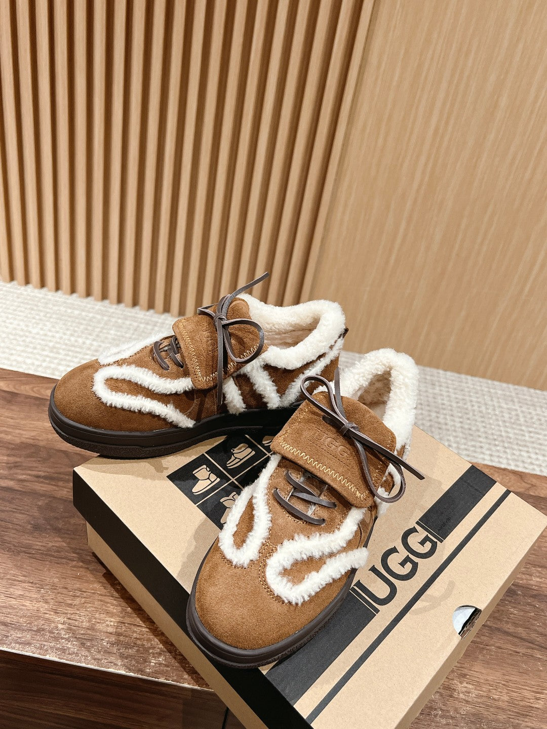 PLATFORM SNEAKER IN CIDER BROWN SUEDE AND FLEECE LINING