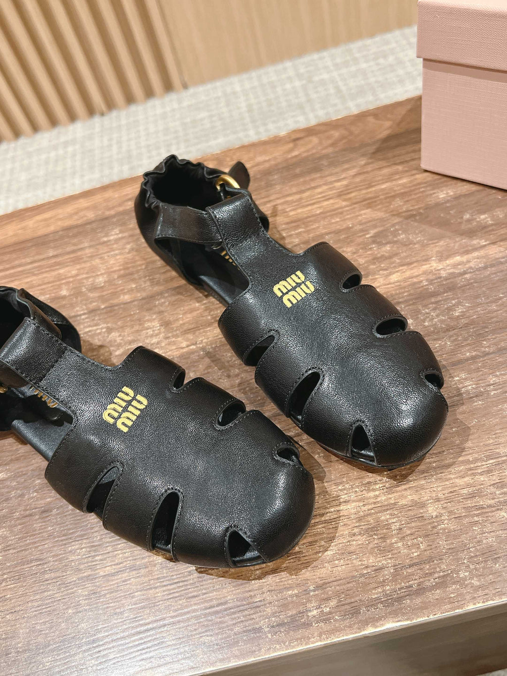 FISHERMAN BUCKLE SANDALS IN BLACK LAMBSKIN