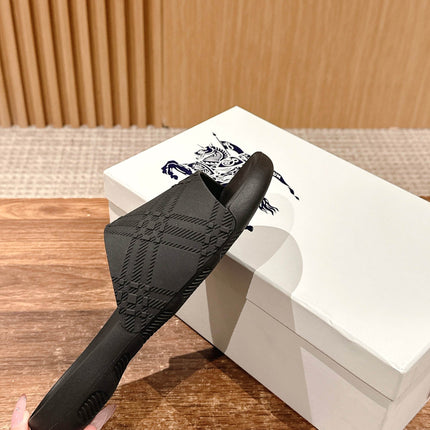 BURBERRY 26S SLIDE SANDALS IN BLACK CALFSKIN
