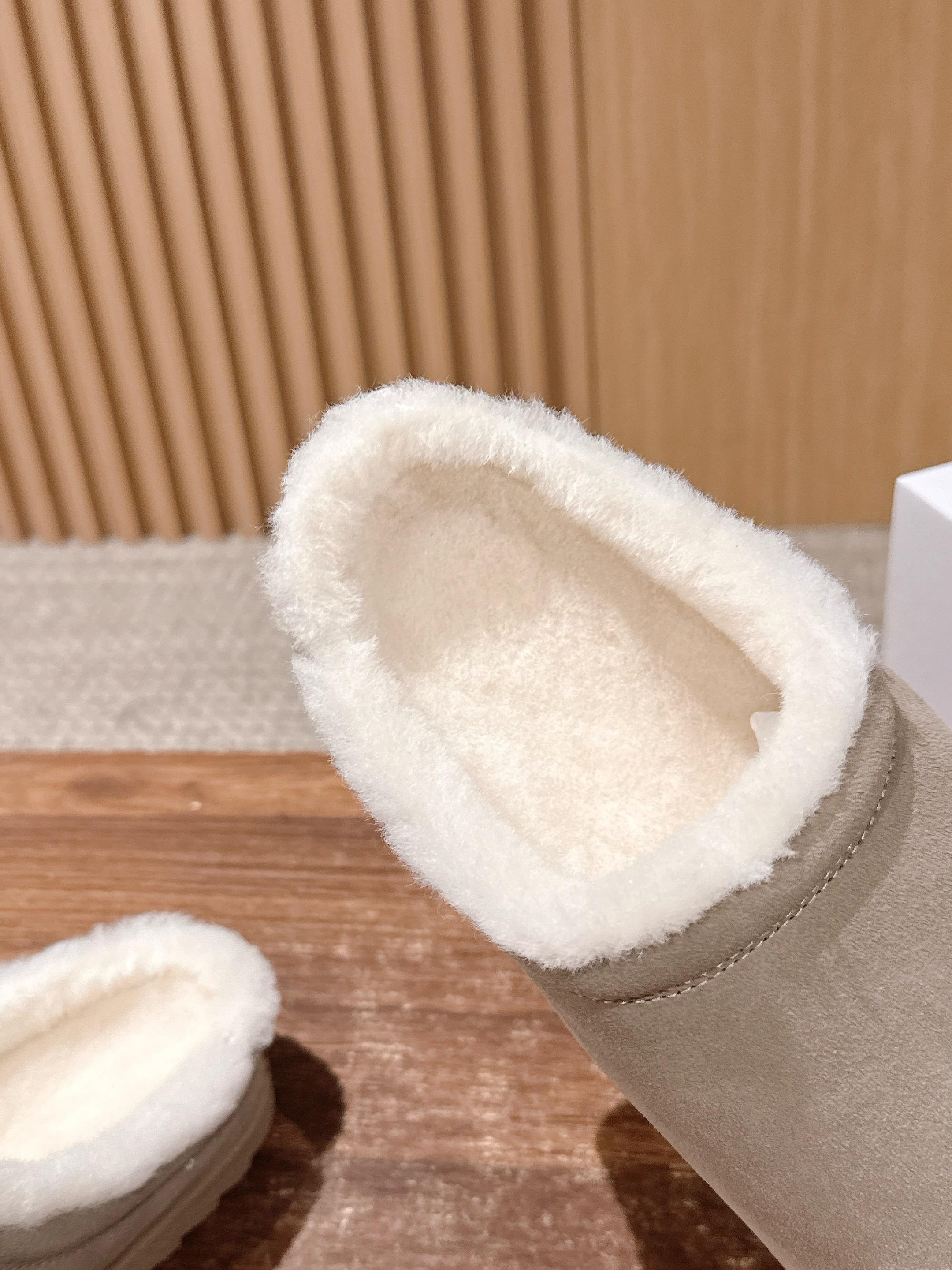 ALO 25S BIRKENSTOCK CLOGS IN LIGHT GREY SUEDE AND WHITE WOOL