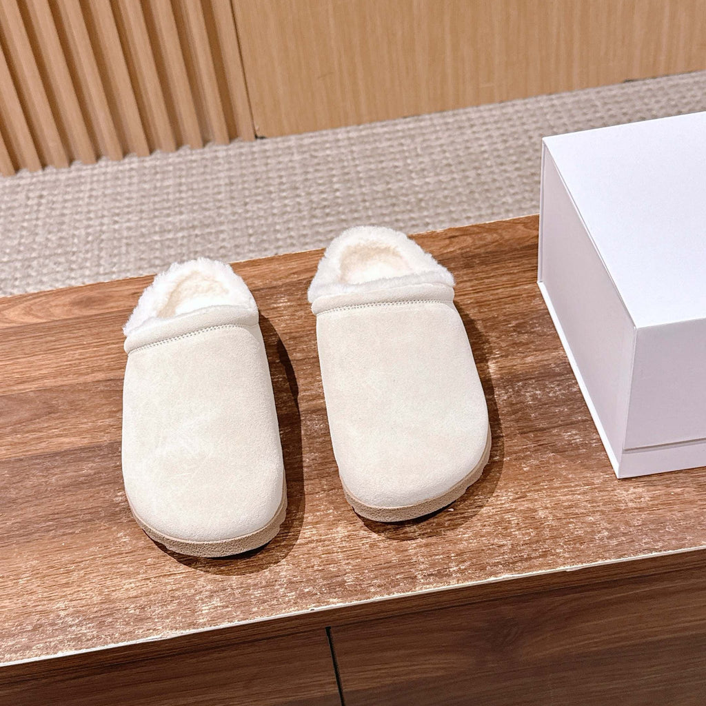 ALO 25S BIRKENSTOCK CLOGS IN CREAM WHITE SUEDE