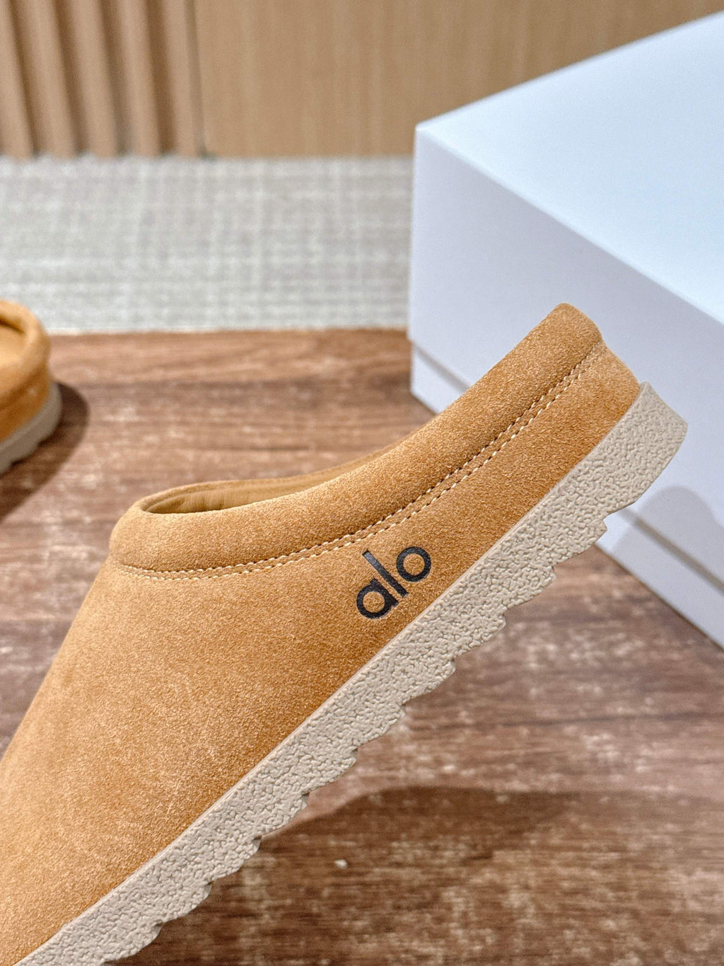 ALO 25S MULE IN LIGHT BROWN SUEDE