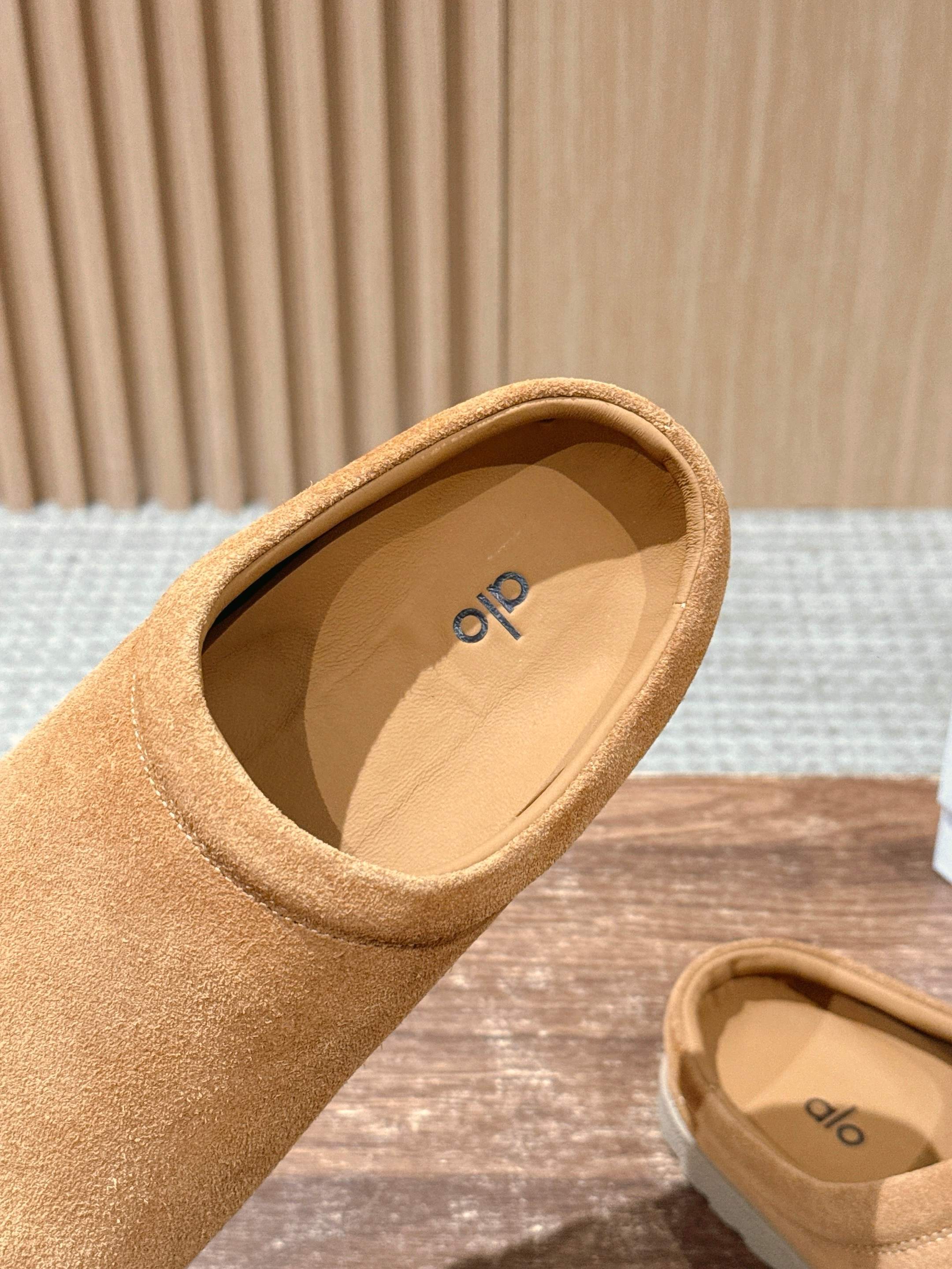 ALO 25S MULE IN LIGHT BROWN SUEDE