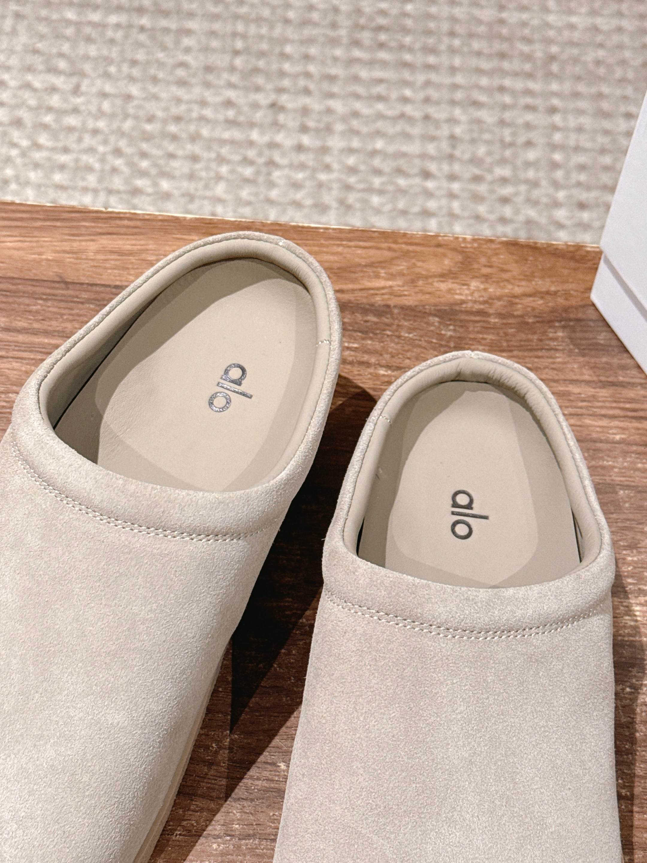 ALO 25S MULE IN SOFT BEIGE SUEDE