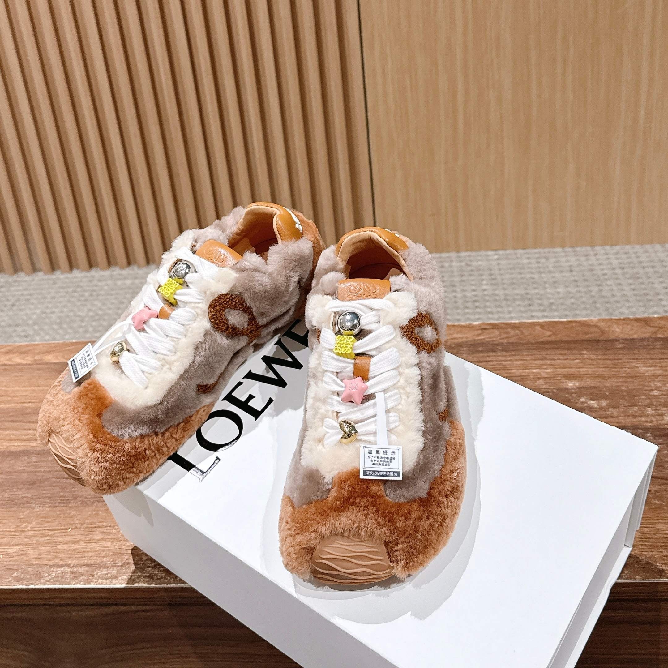 LOEWE 26S BALLET RUNNER 2.0 IN BROWN SHEARLING