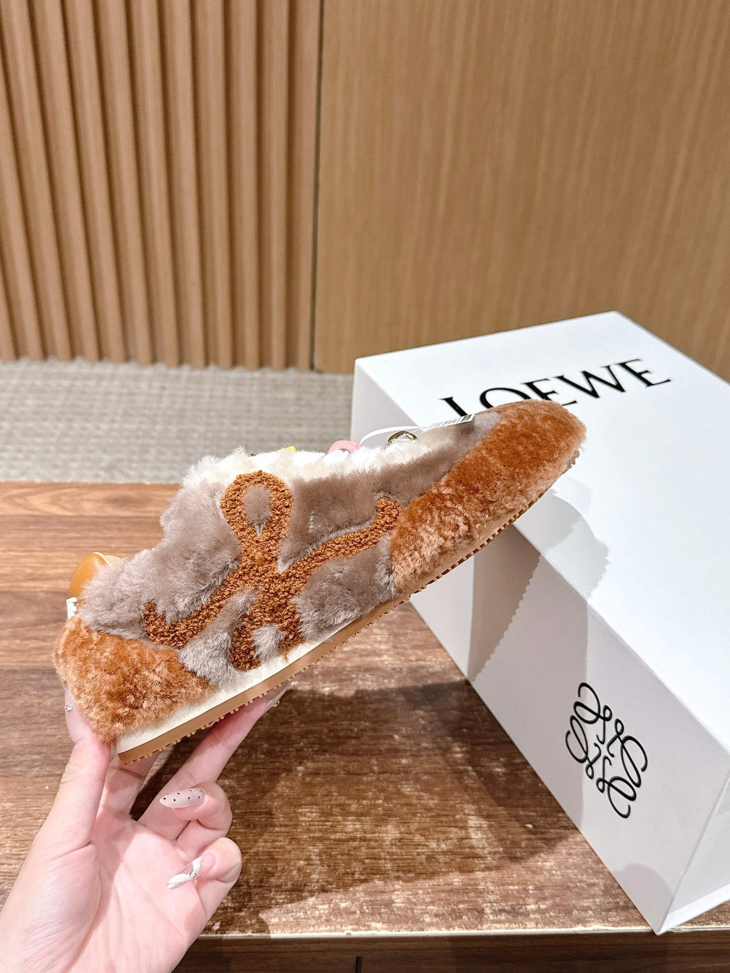 LOEWE 26S BALLET RUNNER 2.0 IN BROWN SHEARLING