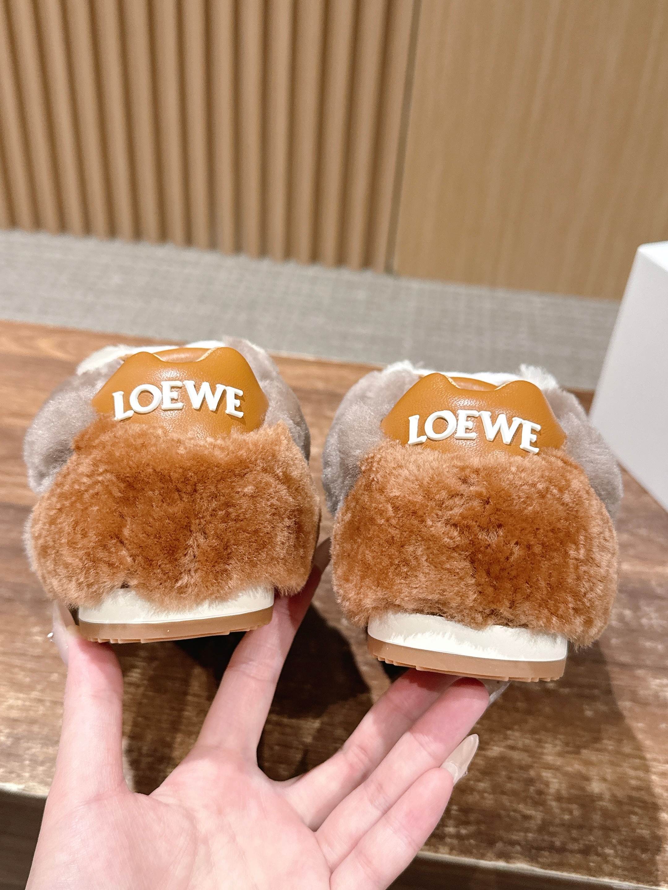 LOEWE 26S BALLET RUNNER 2.0 IN BROWN SHEARLING