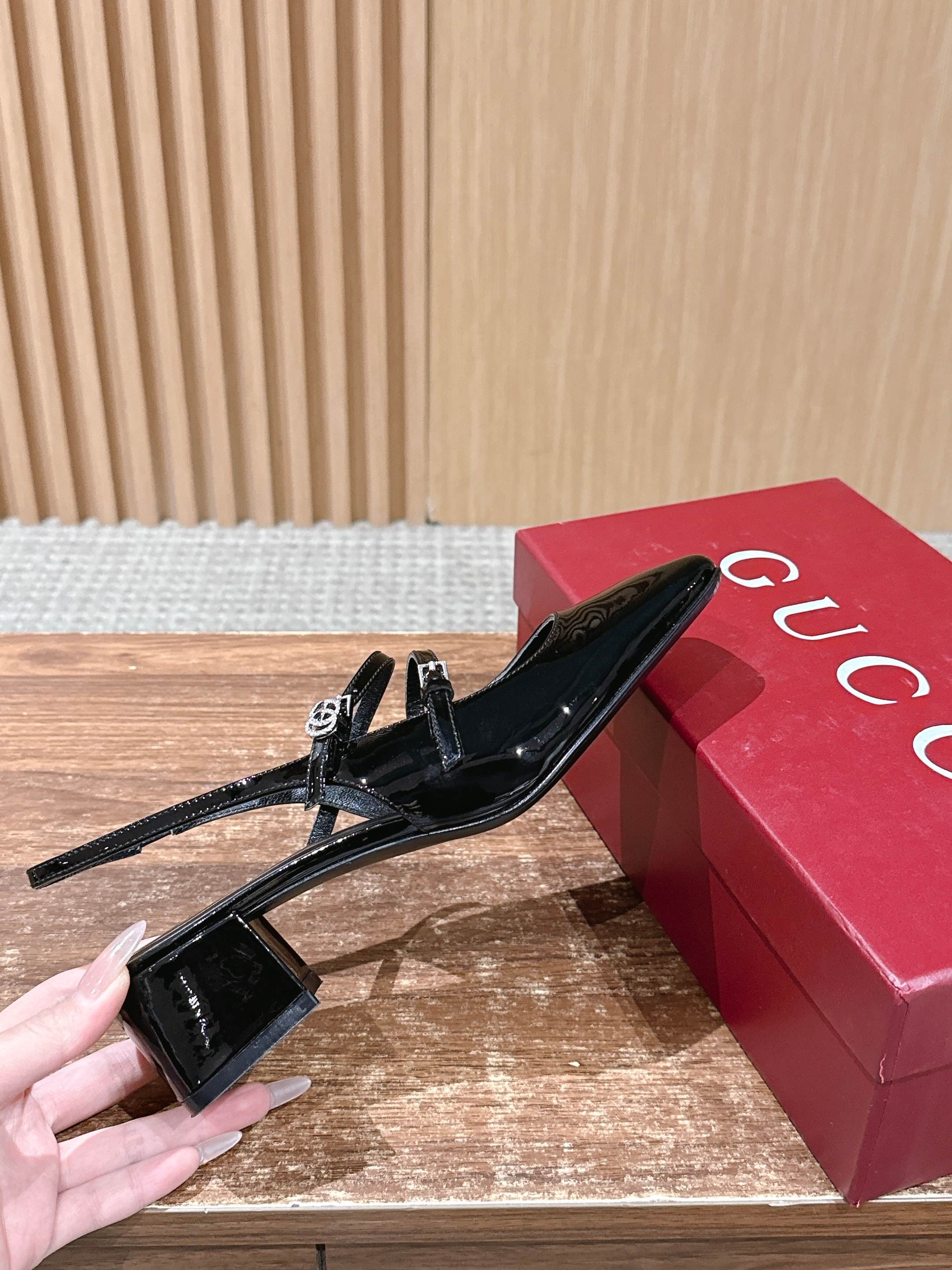 GUCCI 26S BLOCK-HEEL SLINGBACK PUMPS 45 MM IN BLACK CALFSKIN