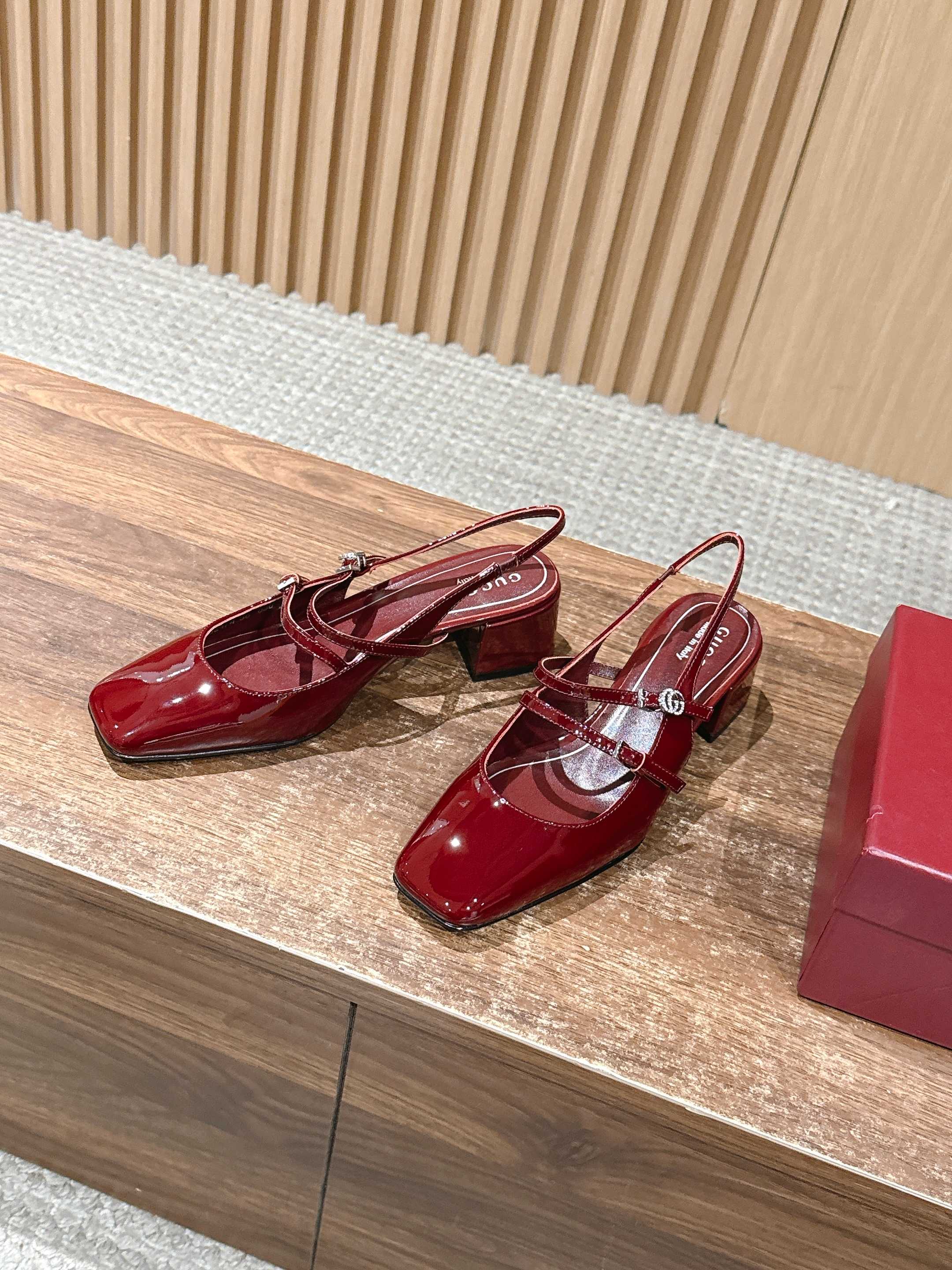 GUCCI 26S BLOCK-HEEL SLINGBACK PUMPS 45 MM IN RED CALFSKIN