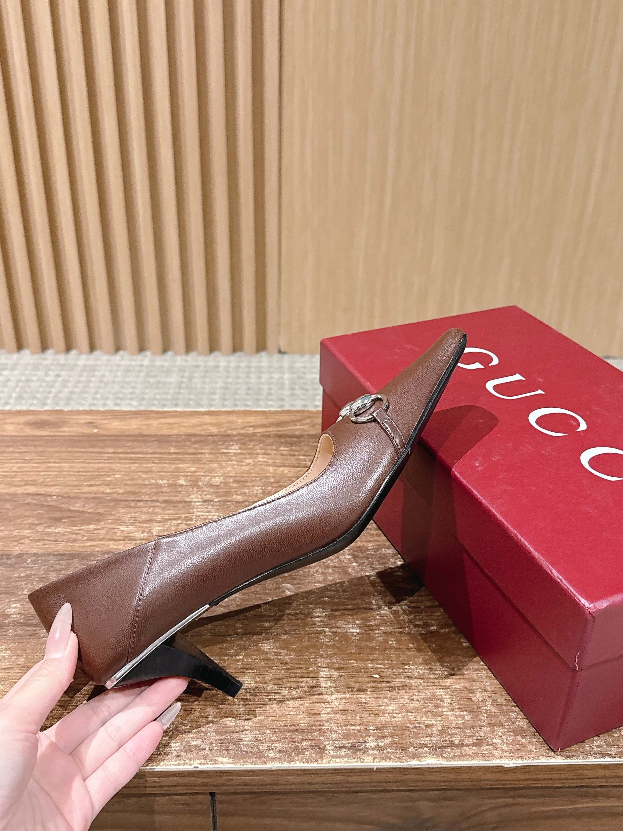 GUCCI 26S VITTORIA PUMPS 60 MM IN BROWN LAMBSKIN