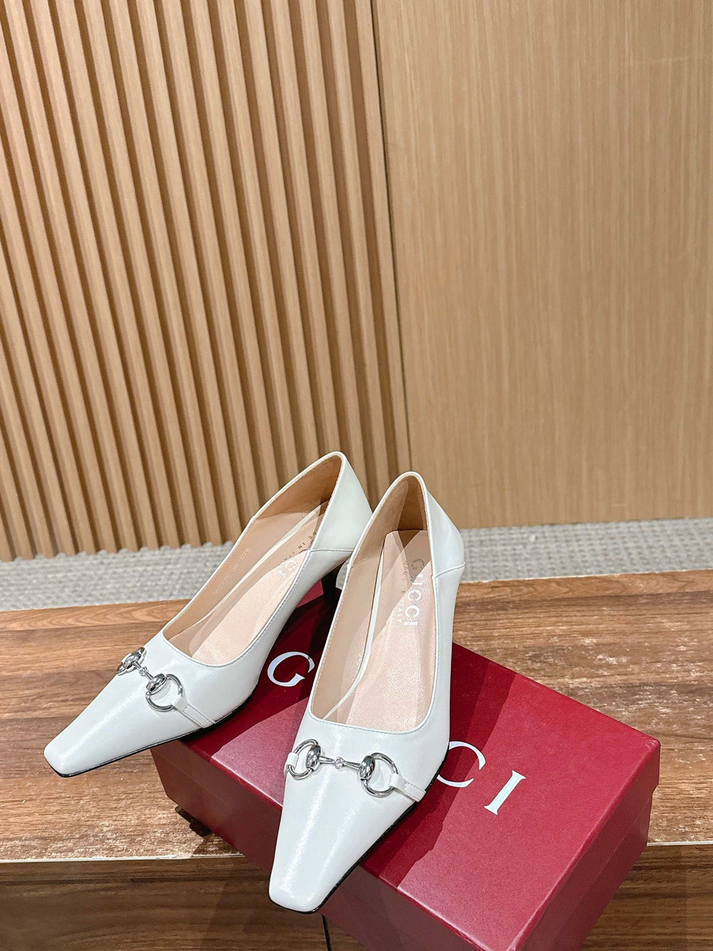 GUCCI 26S VITTORIA PUMPS 60 MM IN WHITE LAMBSKIN