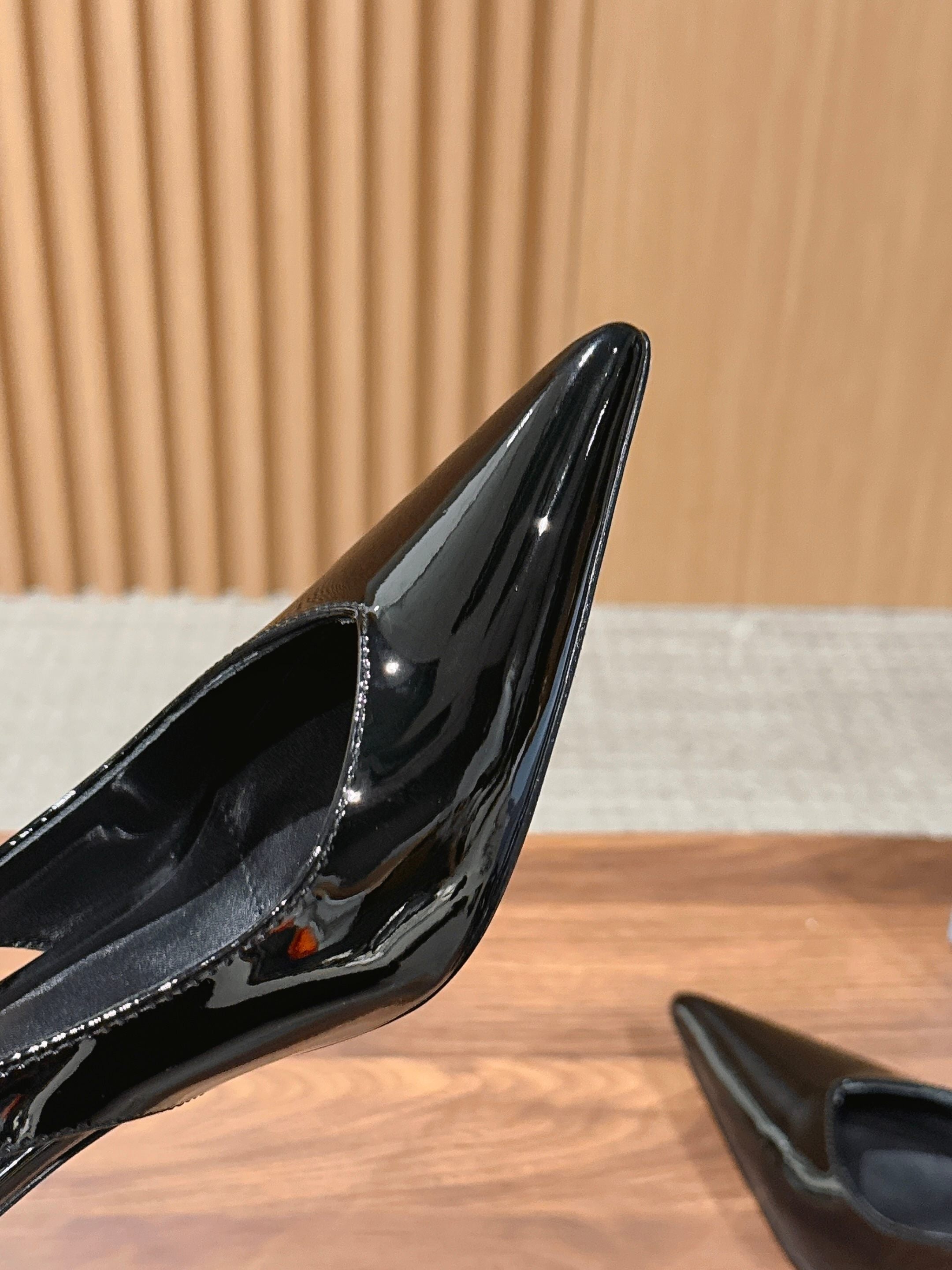 PRADA 26S SLINGBACK PUMPS IN BLACK PATENT CALFSKIN