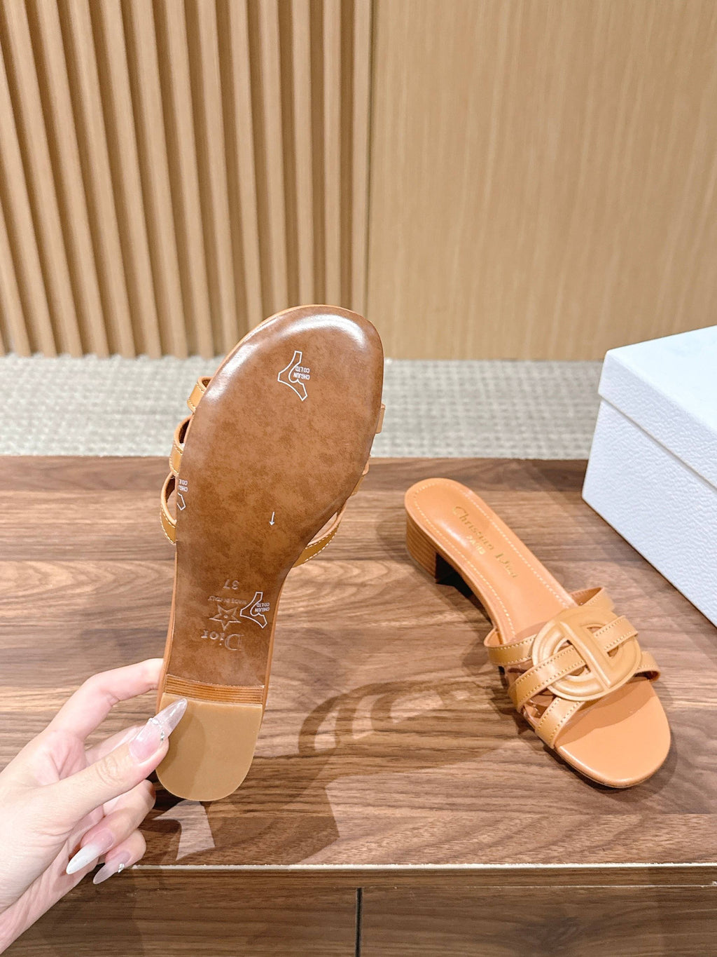 DIOR 26S HEEL SANDALS IN CARAMEL BROWN CALFSKIN STRAPPY