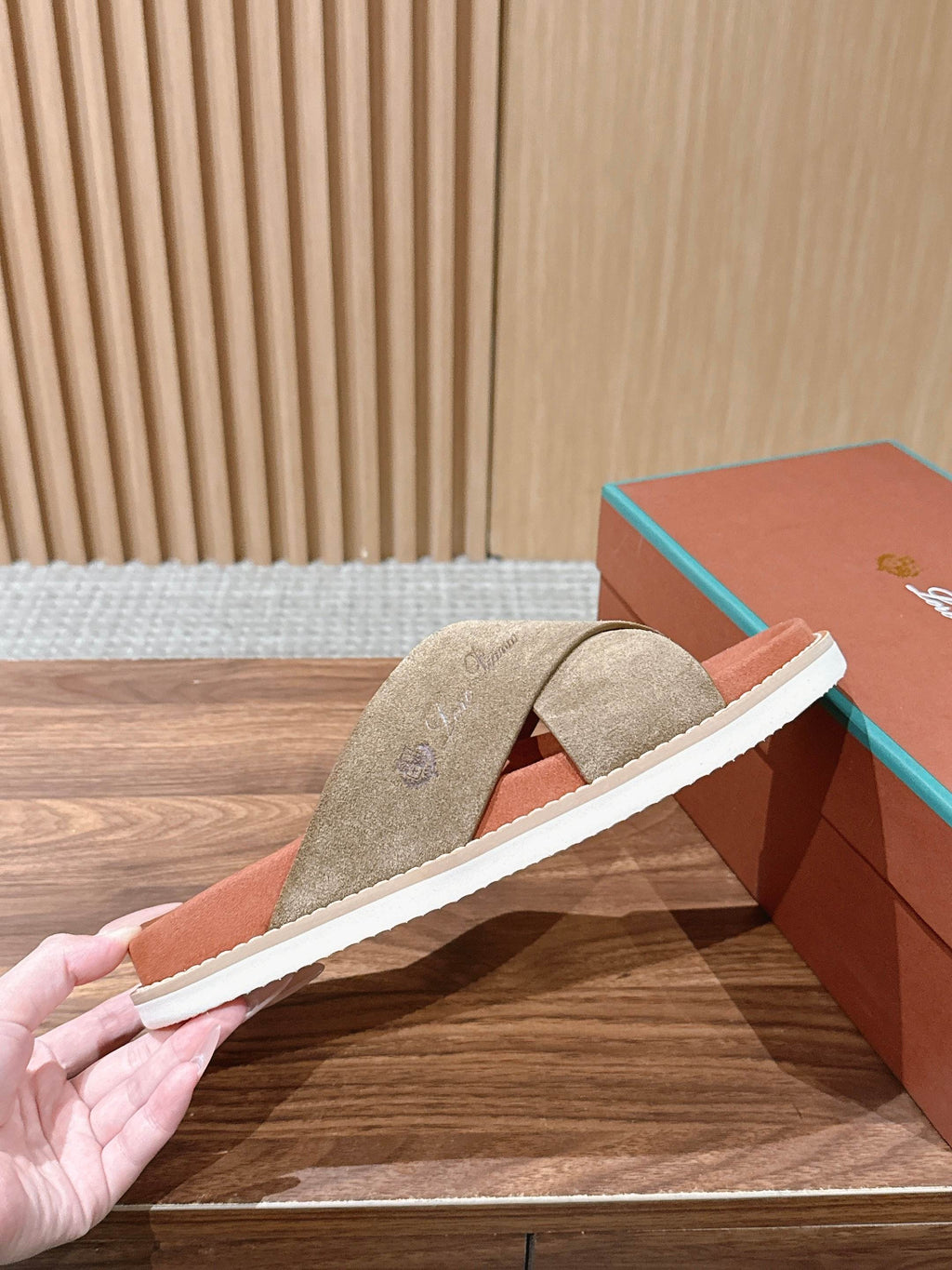 LP 26S CROSS STRAP SLIDES SANDAL IN OLIVE BROWN SUEDE