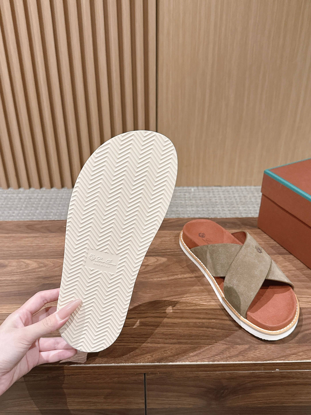 LP 26S CROSS STRAP SLIDES SANDAL IN OLIVE BROWN SUEDE