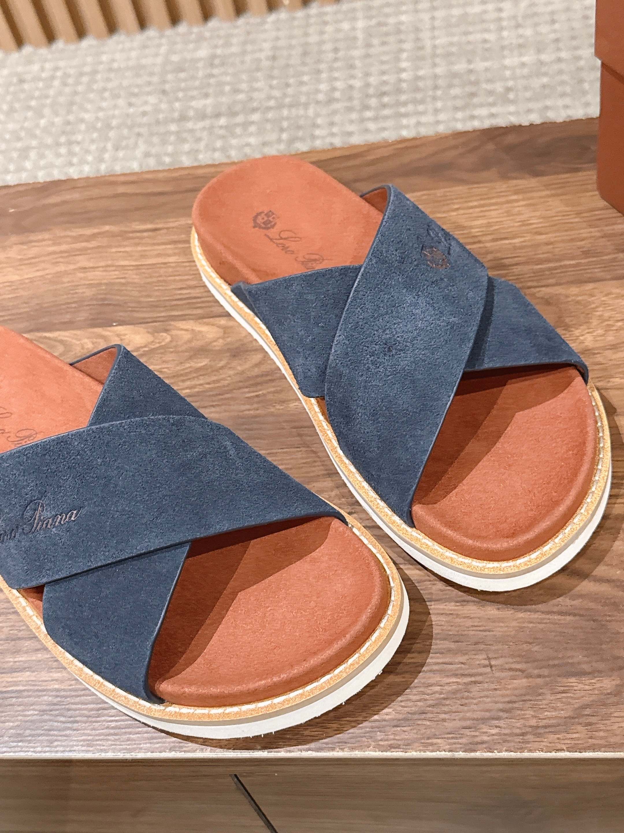 LP 26S CROSS STRAP SLIDES SANDAL IN NAVY BLUE SUEDE