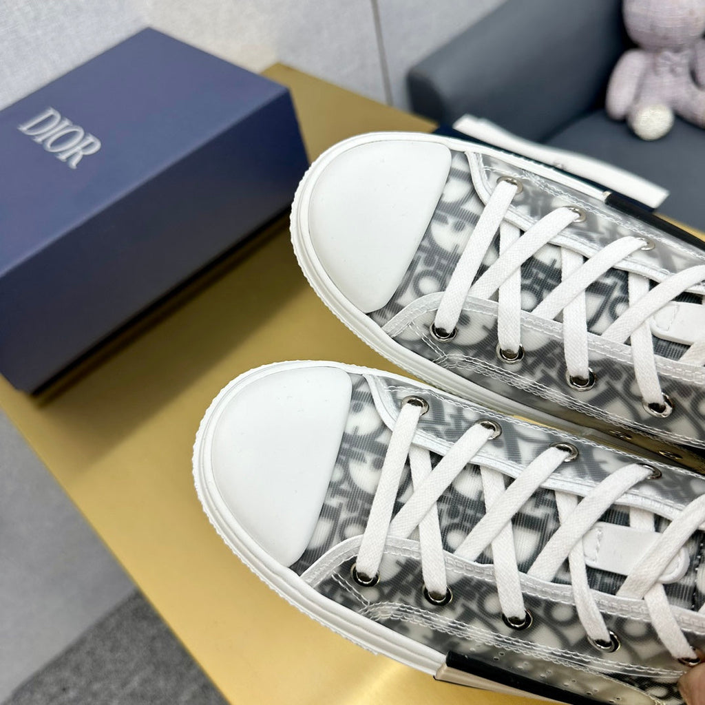 DIOR B23 HIGH-TOP SNEAKER IN WHITE AND BLACK DIOR OBLIQUE CANVAS