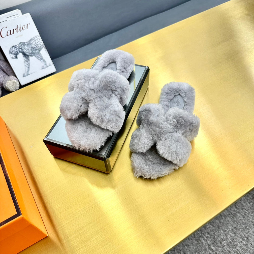 0RAN SHEARLING SANDALS SILVER GRAY