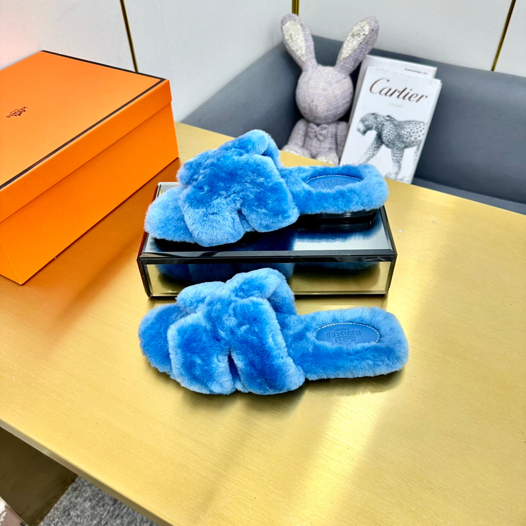0RAN SHEARLING SANDALS OCEAN BLUE
