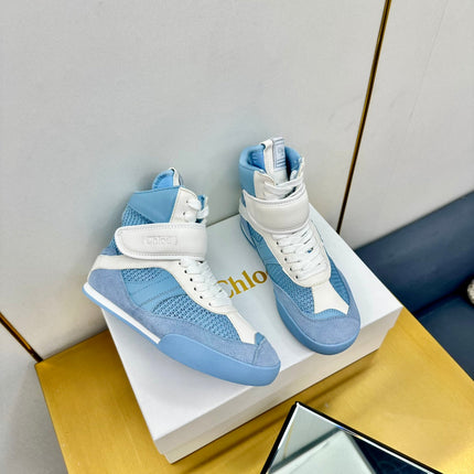 CHLOE 26S HIGH-TOP SKATE SNEAKERS IN WHITE CALFSKIN AND BLUE SUEDE
