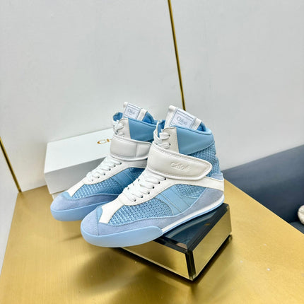CHLOE 26S HIGH-TOP SKATE SNEAKERS IN WHITE CALFSKIN AND BLUE SUEDE