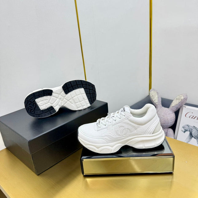 DAD SNEAKER IN WHITE SUEDE AND BREATHABLE MESH