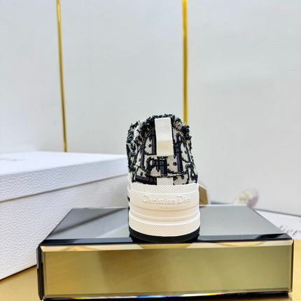 DIOR 26S LOW-TOP PLATFORM SNEAKER 50MM IN BLACK AND WHITE OBLIQUE CANVAS