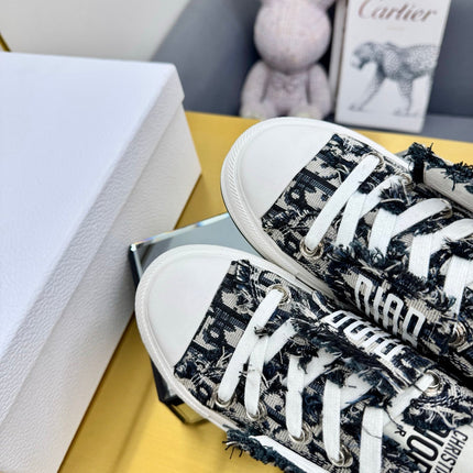 DIOR 26S LOW-TOP PLATFORM SNEAKER 50MM IN BLACK AND WHITE OBLIQUE CANVAS