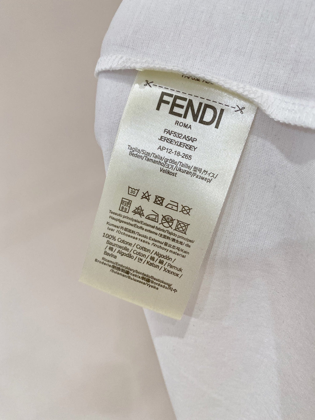 FENDI 26S SHORT SLEEVE T-SHIRT 090