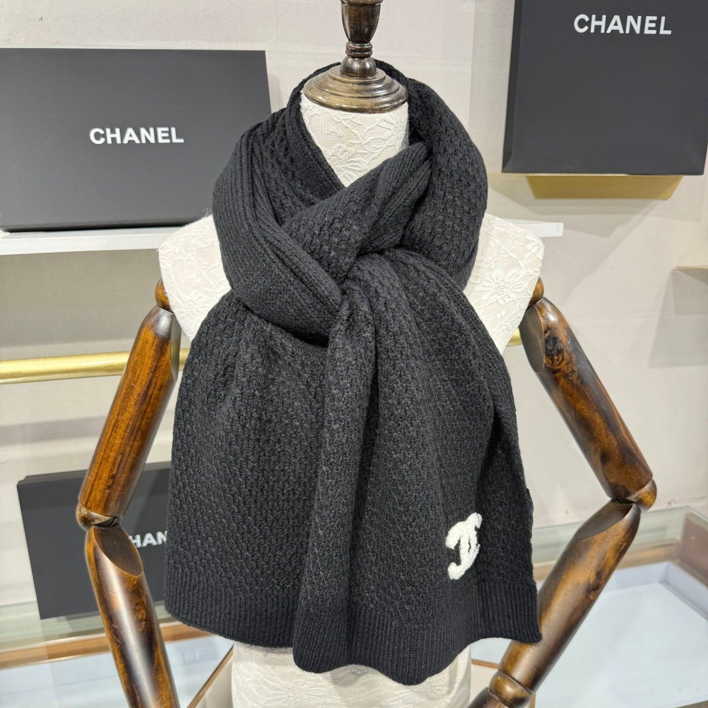 CHANEL 25S SCARF 175 CM IN  WOOL CASHMERE 943087
