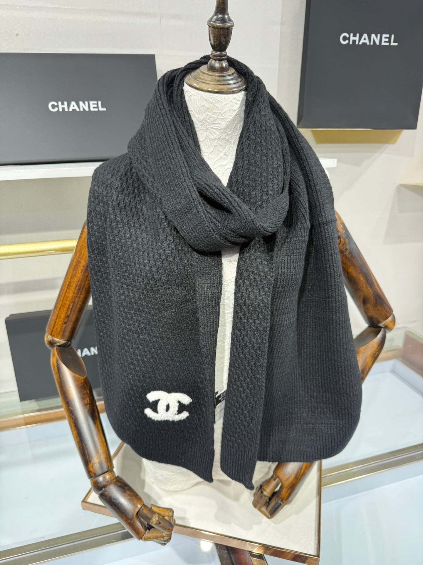 CHANEL 25S SCARF 175 CM IN  WOOL CASHMERE 943087