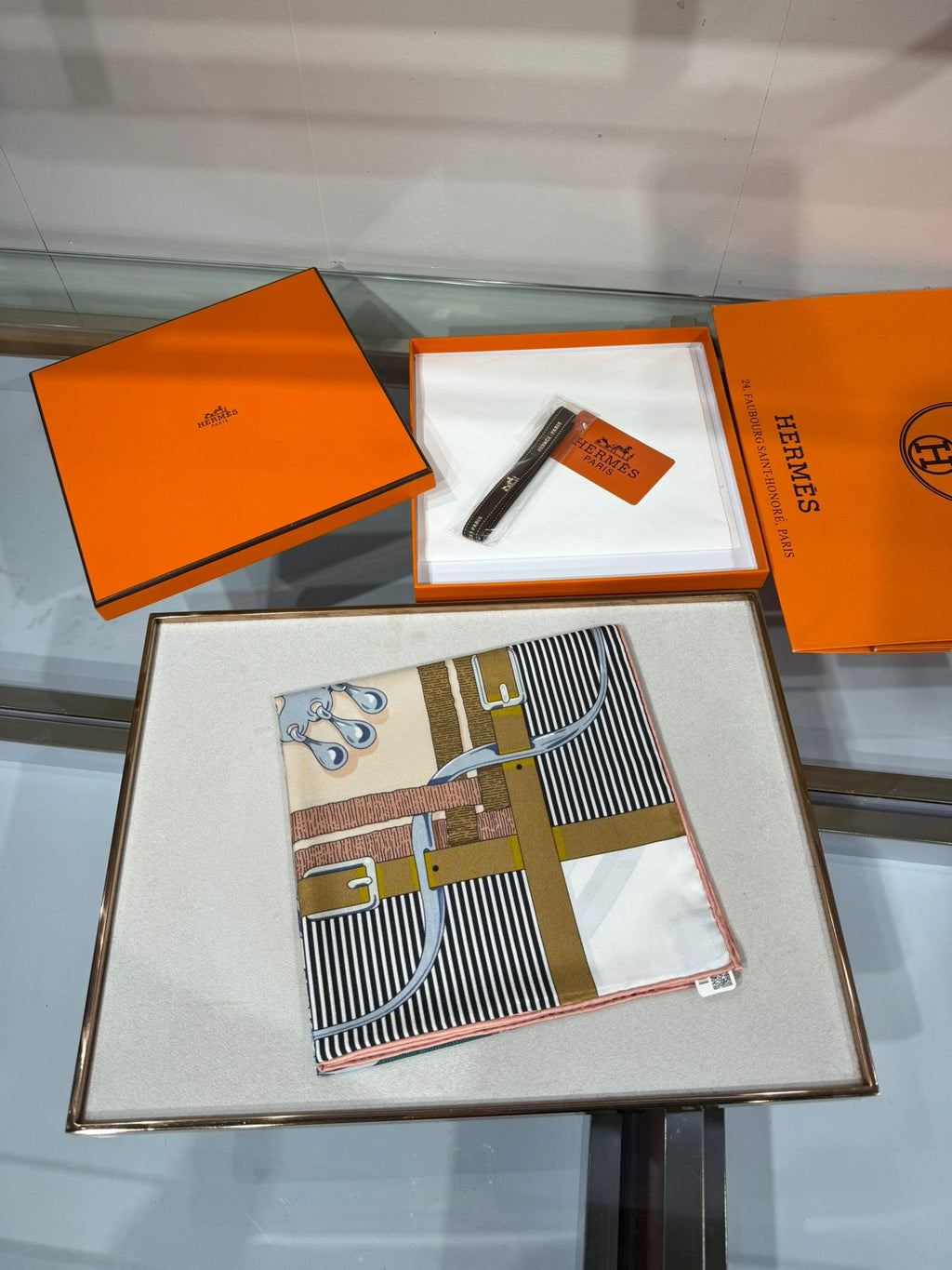 HERMES 26S SCARF 90 IN SILK 307102