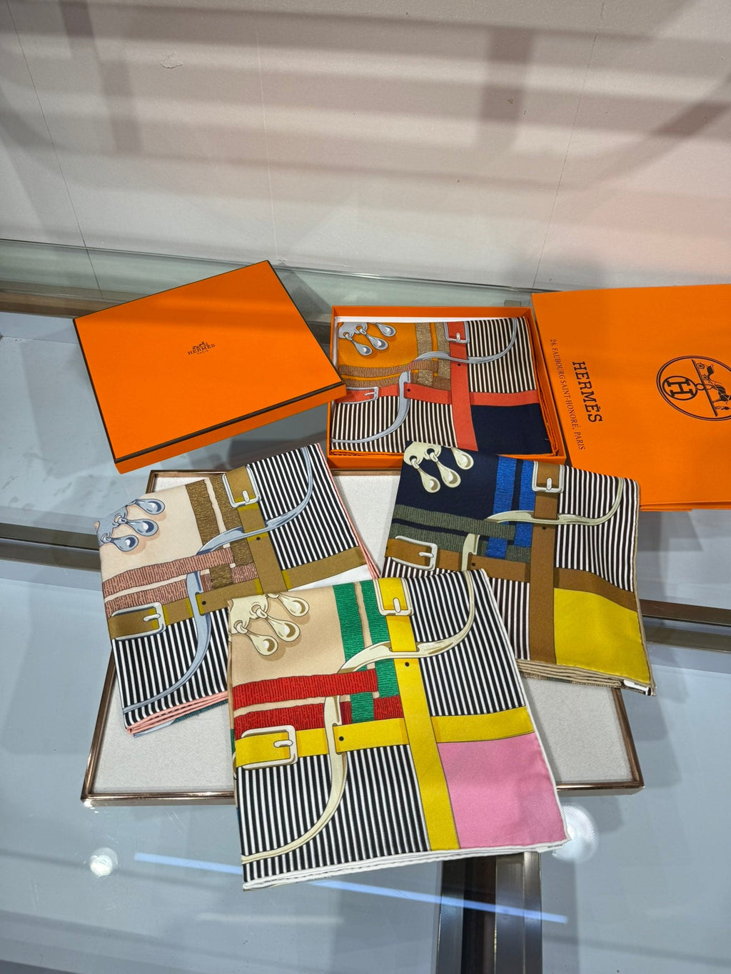 HERMES 26S SCARF 90 IN SILK 307102