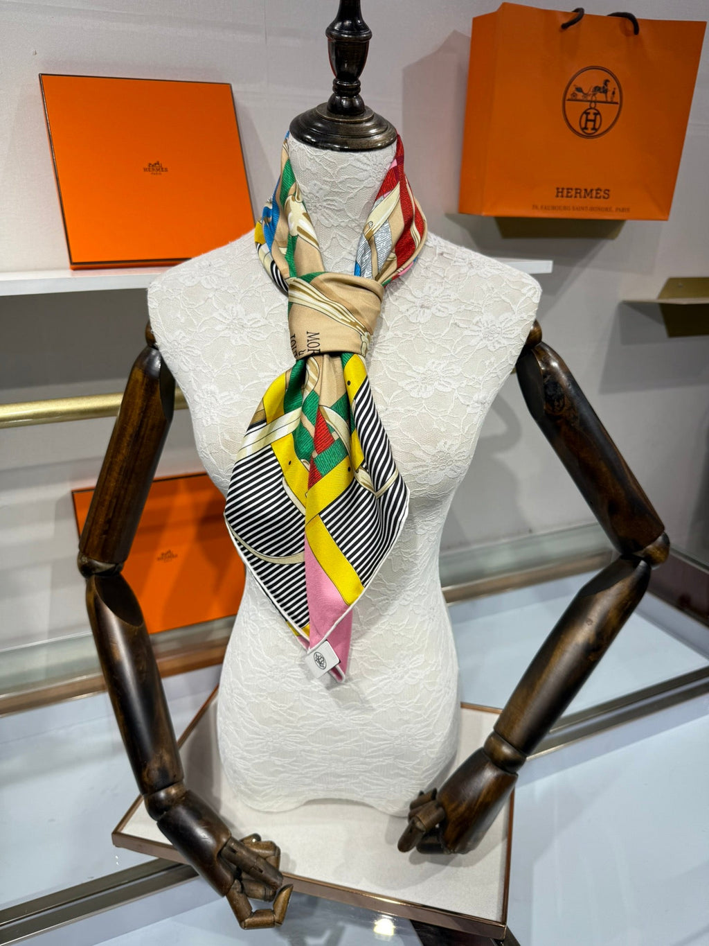 HERMES 26S SCARF 90 IN SILK 307103