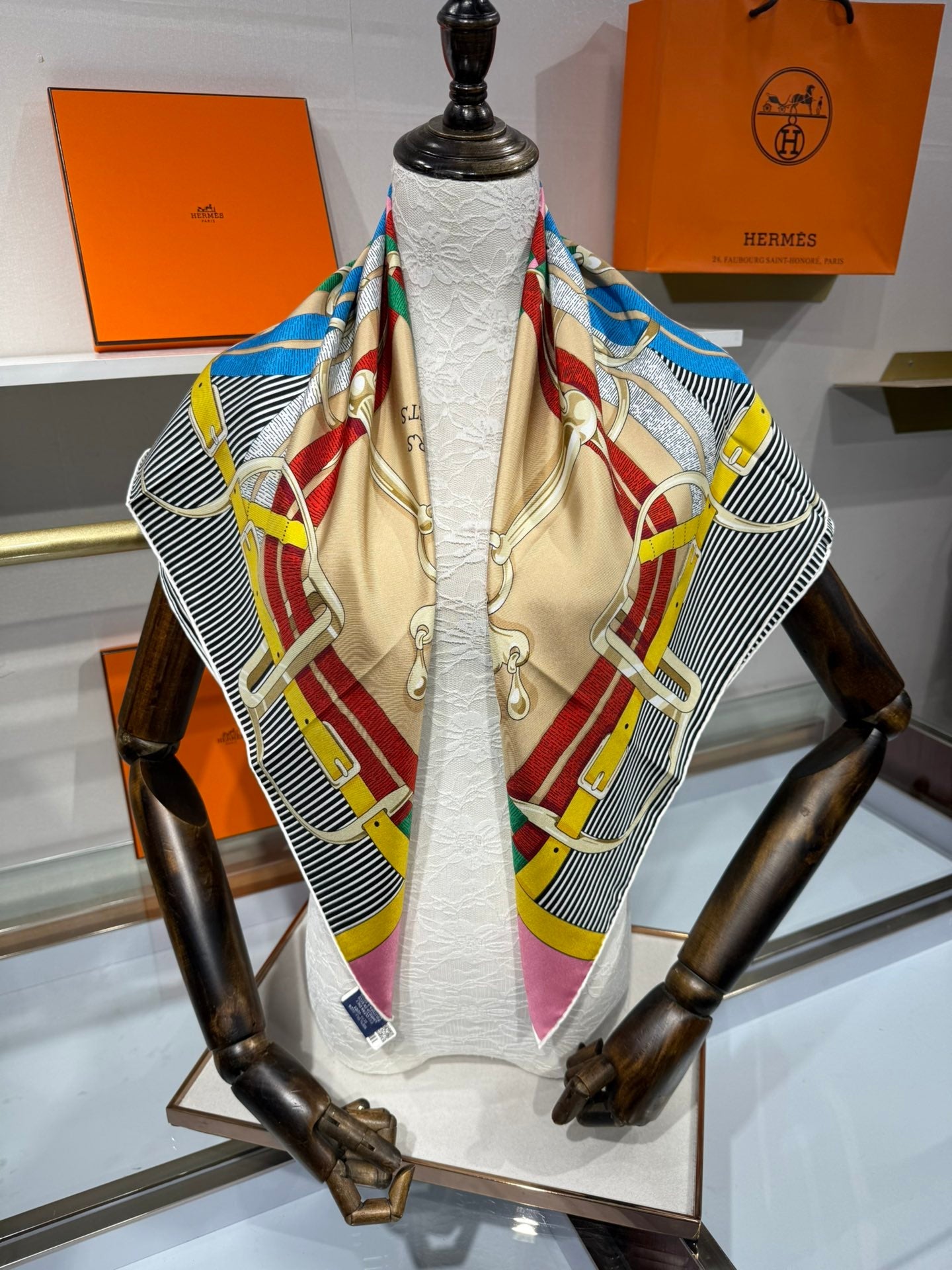 HERMES 26S SCARF 90 IN SILK 307103