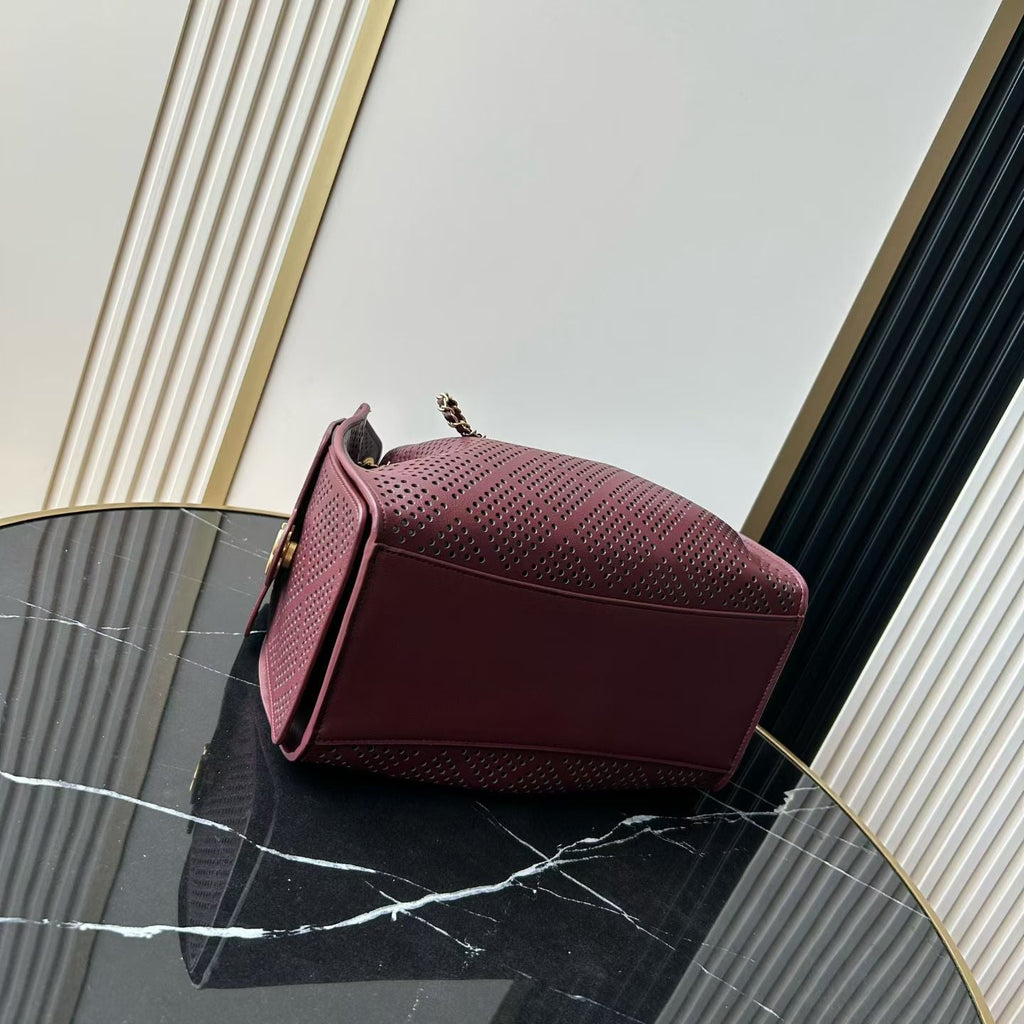 CHANEL 26S HOBO BAG MEDIUM 30 IN BURGUNDY RED PERFORATED CALFSKIN GOLD HARDWARE