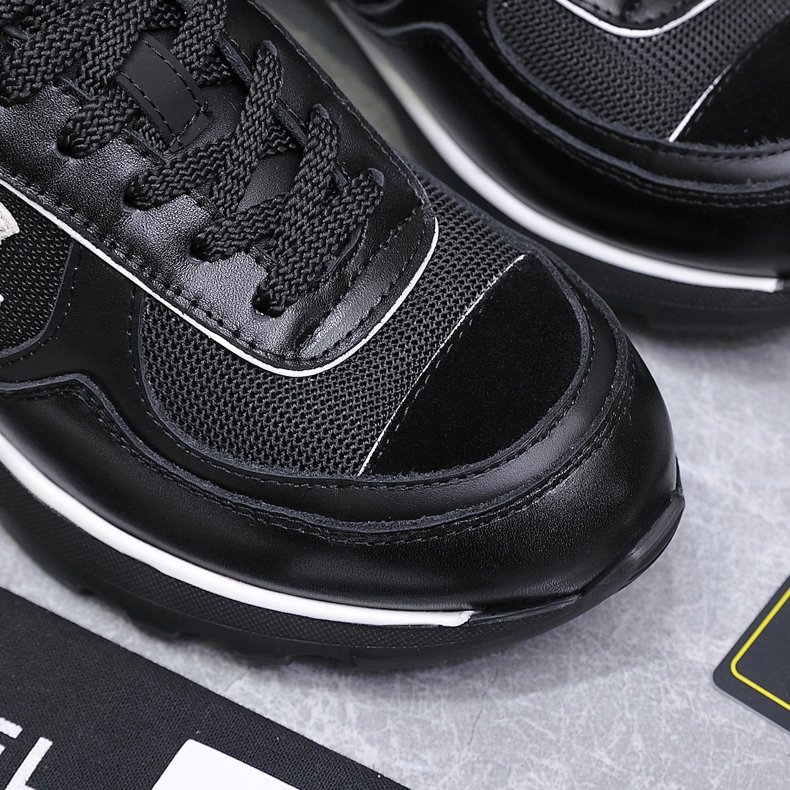 CC HIGH SNEAKERS IN BLACK MESH AND CALFSKIN