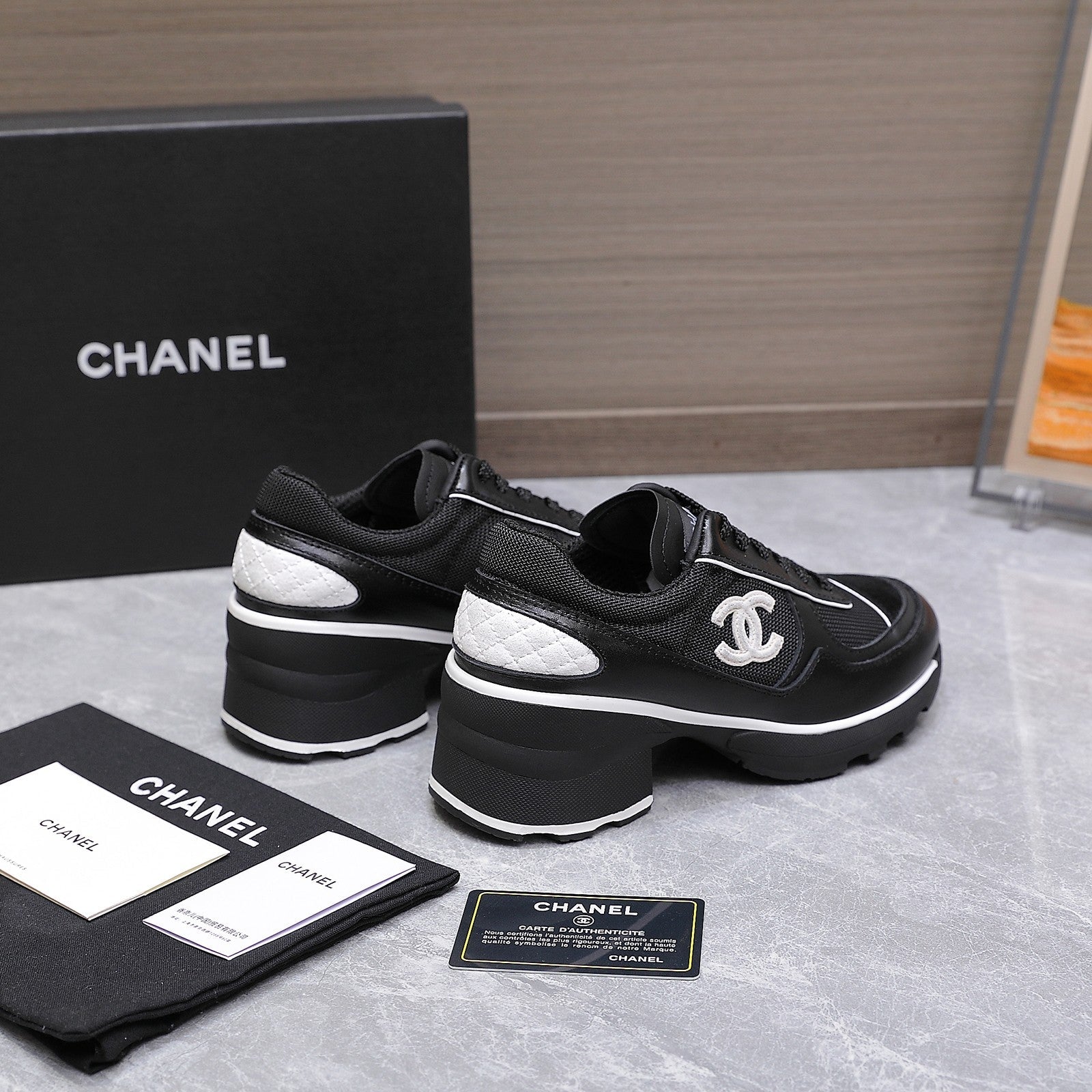 CC HIGH SNEAKERS IN BLACK MESH AND CALFSKIN