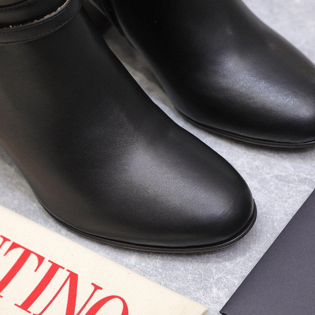 VALENTINO 25S GARAVANI VLOGO LOW BOOTS 80 MM IN BLACK CALFSKIN