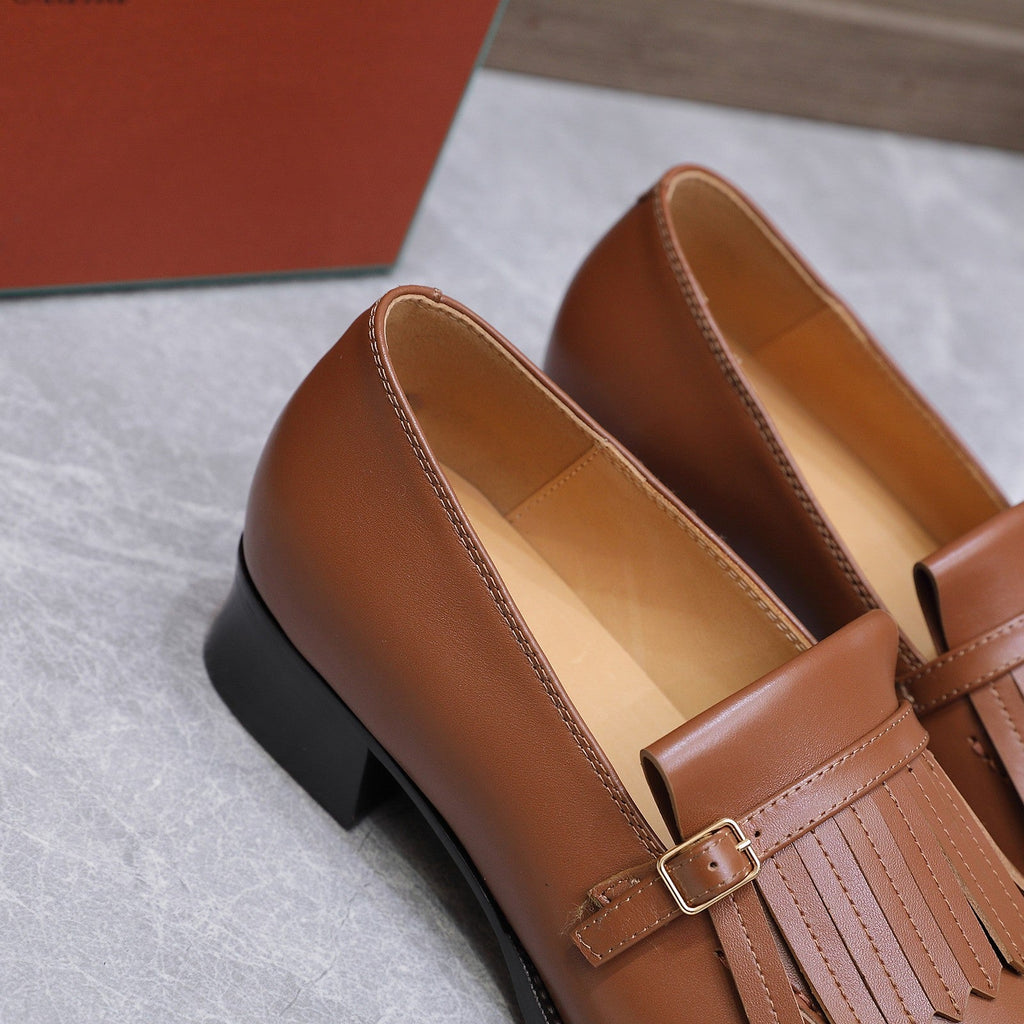 LP 26S SERGIO TASSEL LOAFERS IN CARAMEL BROWN CALFSKIN GOLD HARDWARE