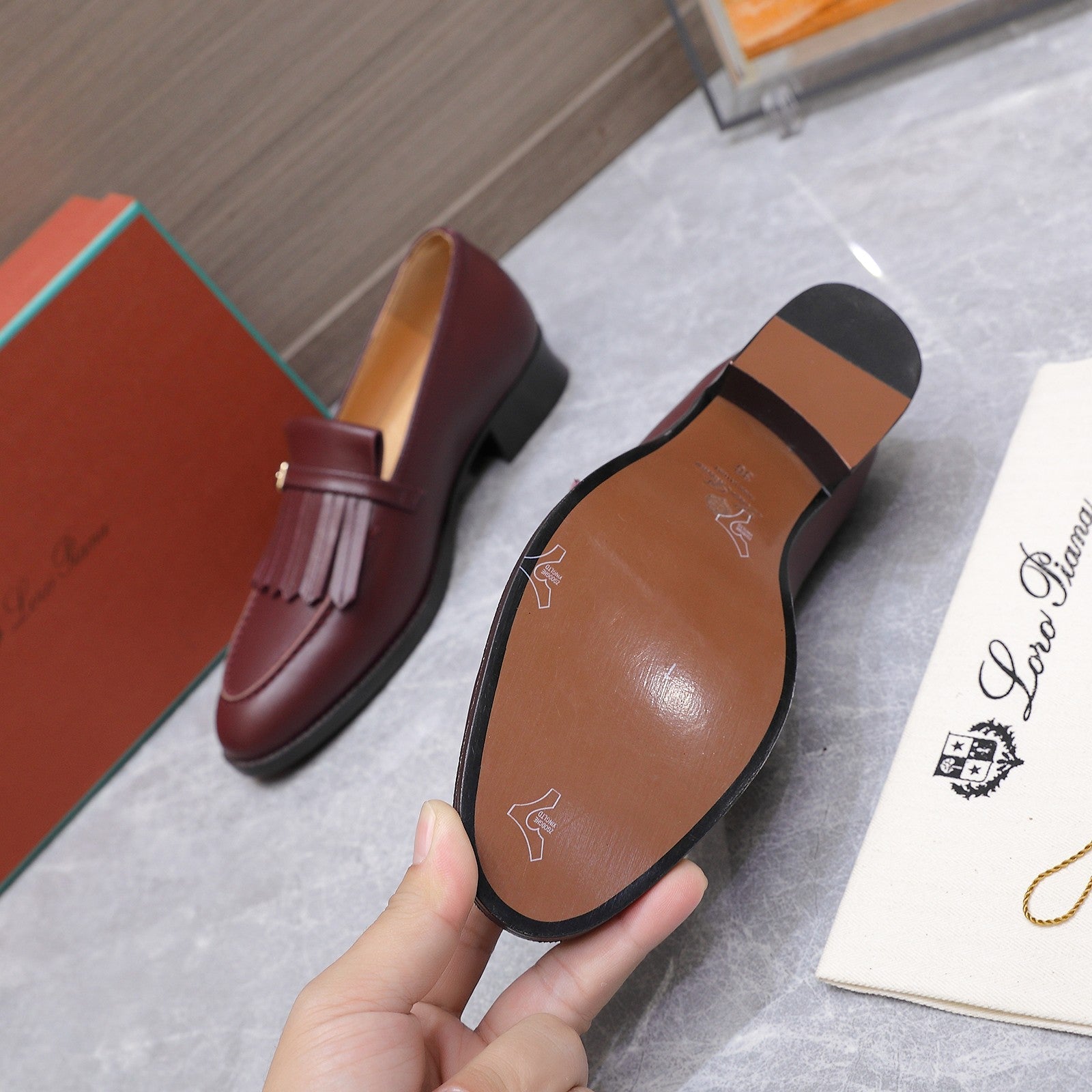 LP 26S SERGIO TASSEL LOAFERS IN BURGUNDY RED CALFSKIN GOLD HARDWARE