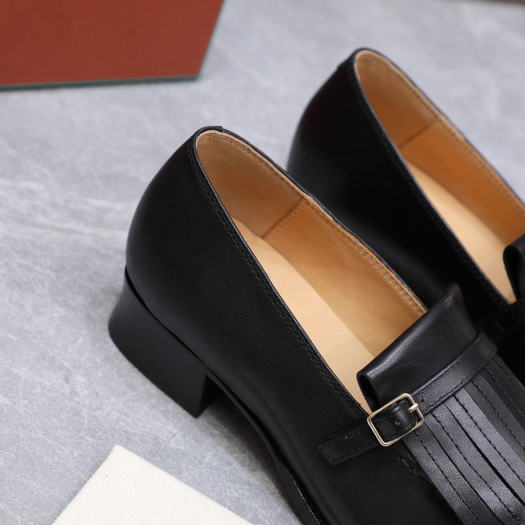 LP 26S SERGIO TASSEL LOAFERS IN BLACK CALFSKIN GOLD HARDWARE