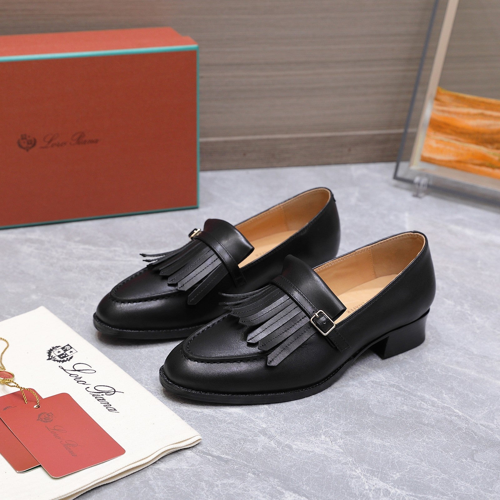 LP 26S SERGIO TASSEL LOAFERS IN BLACK CALFSKIN GOLD HARDWARE