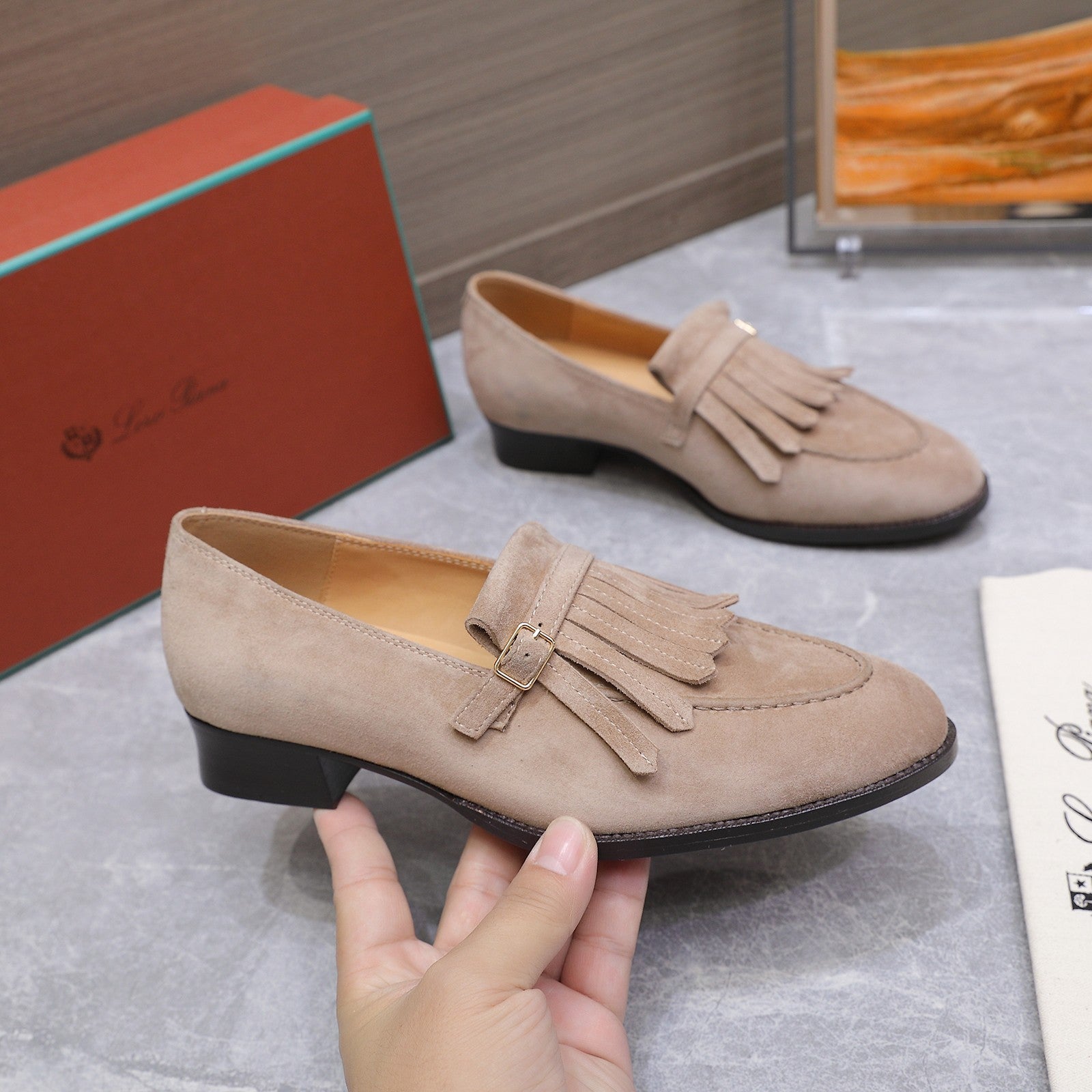 LP 26S SERGIO TASSEL LOAFERS IN LIGHT BROWN SUEDE GOLD HARDWARE