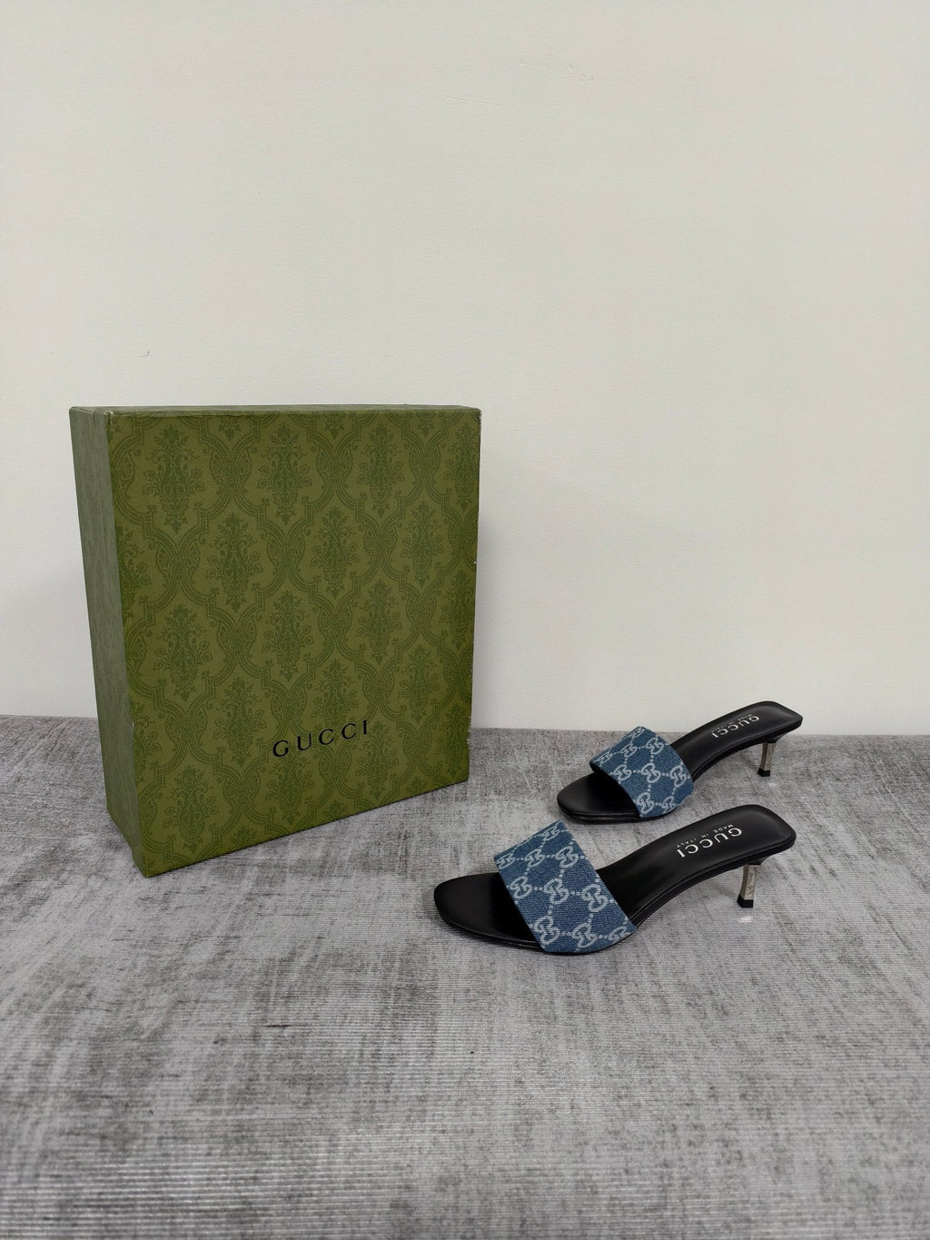GUCCI 26S MULE SANDALS 55MM IN BLUE GG DENIM