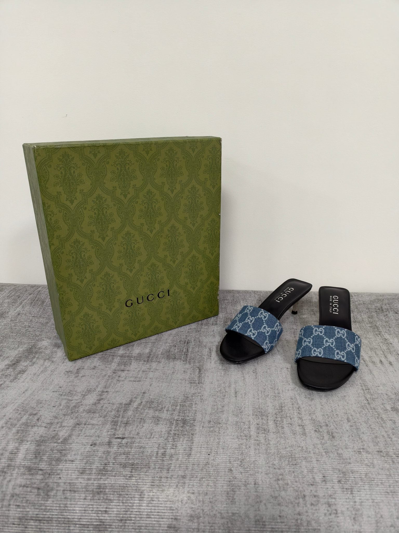 GUCCI 26S MULE SANDALS 55MM IN BLUE GG DENIM