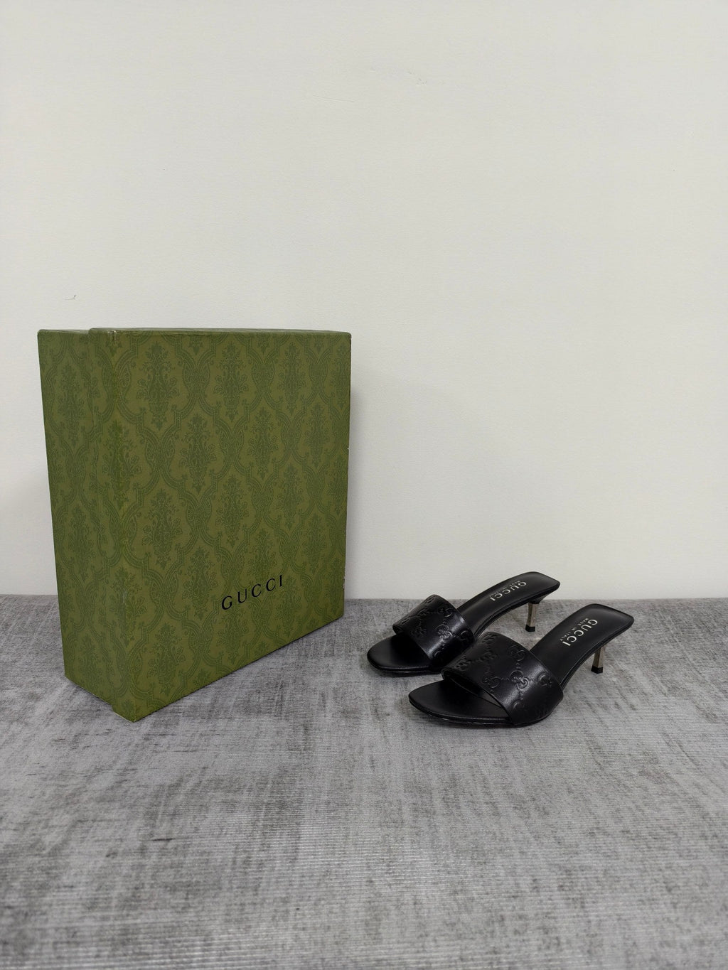 GUCCI 26S MULE SANDALS 55MM IN BLACK CALFSKIN GG EMBOSSED