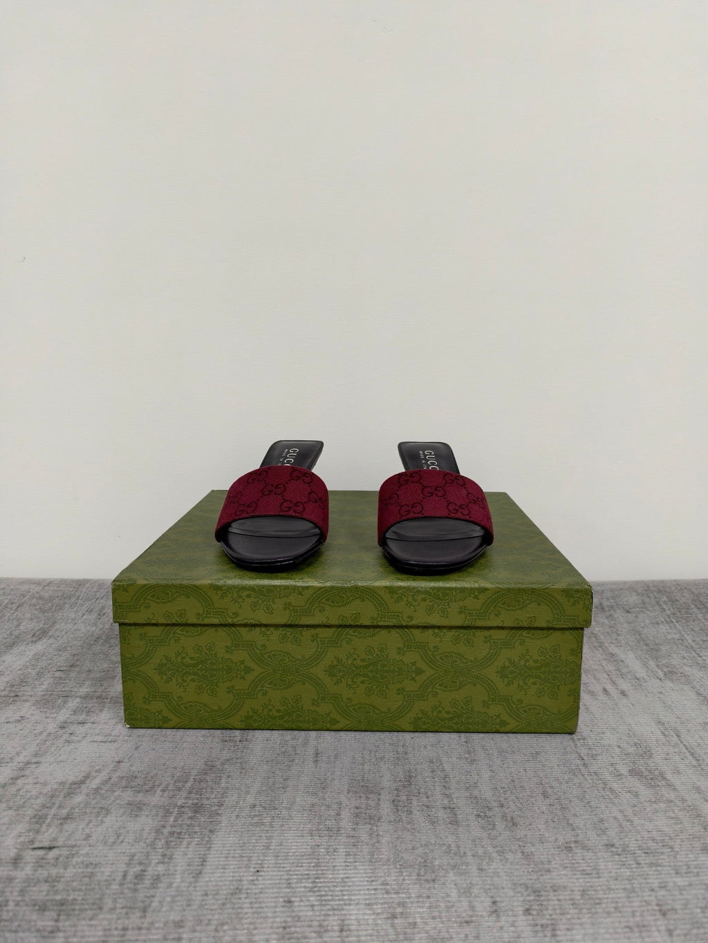 GUCCI 26S MULE SANDALS 55MM IN DARK RED GG CANVAS